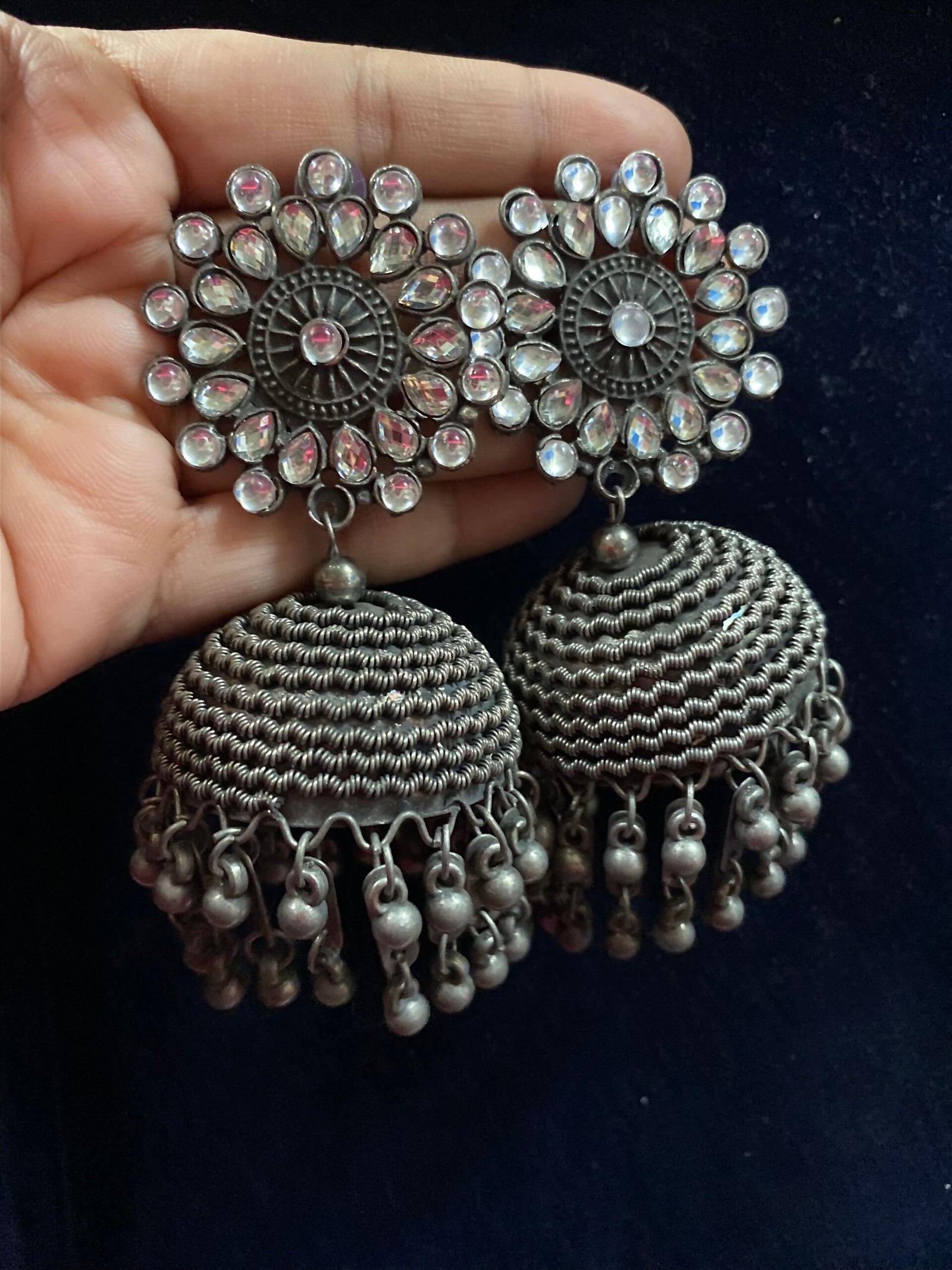 black polish jhumka